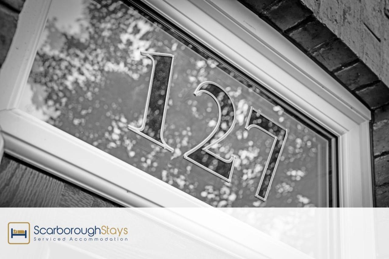 Scarborough Stays - Luxury Townhouse Ideal For Large Groups - Hot Tub Exterior photo
